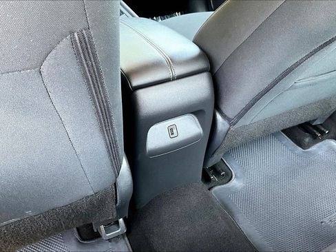 Used 2024 Nissan Sentra SV FWD image 12