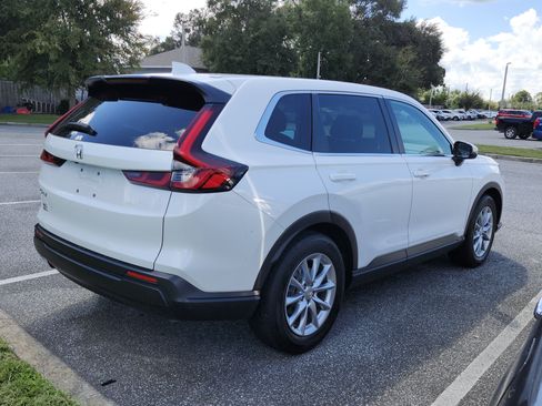 Used 2026 Honda CR-V EX image 8