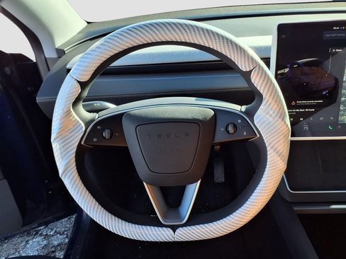 Used 2026 Tesla Model Y Premium image 22