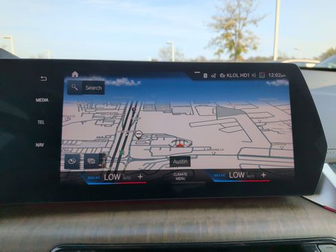 Certified 2023 BMW X1 xDrive28i w/ Premium Package image 17