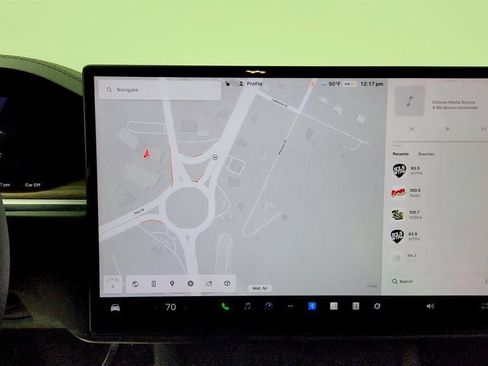 Used 2024 Tesla Model X image 23