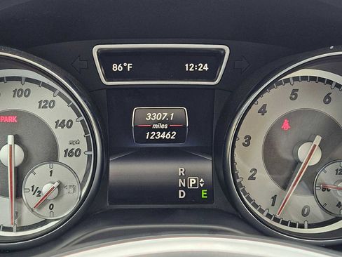 Used 2015 Mercedes-Benz GLA 250 image 22