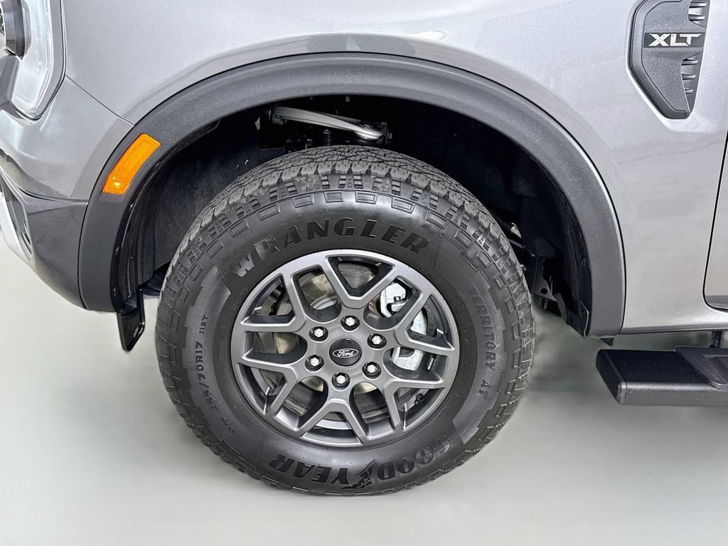 Used 2025 Ford Ranger XLT AWD/4WD image 34