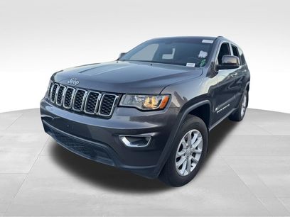 Used 2021 Jeep Grand Cherokee Laredo