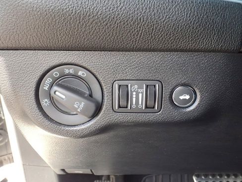 Used 2021 Dodge Challenger R/T Scat Pack RWD image 15