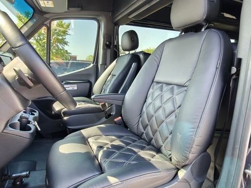 Used 2022 Mercedes-Benz Sprinter 3500 image 31