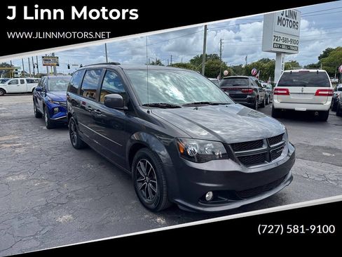Used 2017 Dodge Grand Caravan GT FWD image 1