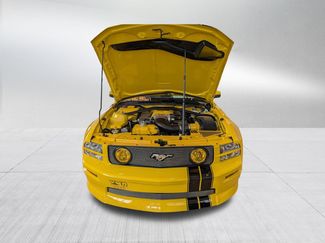 Used 2006 Ford Mustang GT Premium RWD video 2
