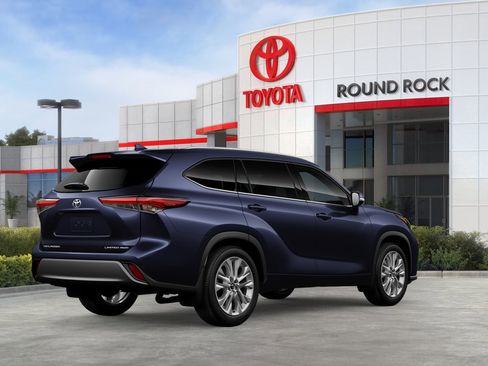 New 2026 Toyota Highlander Limited AWD/4WD image 10