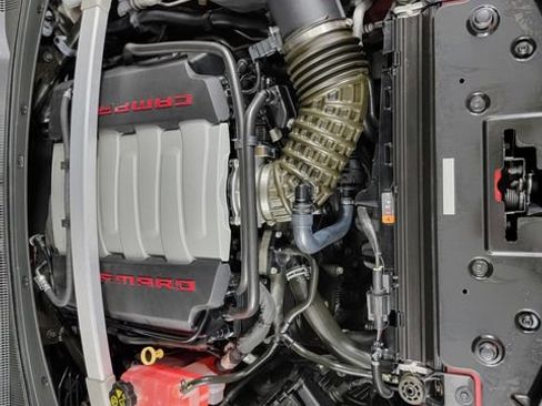 Used 2017 Chevrolet Camaro SS RWD image 33