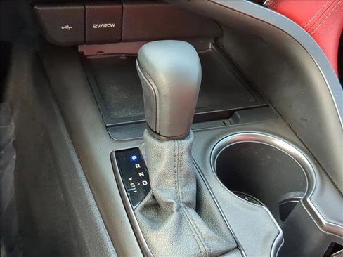 Used 2021 Toyota Camry SE FWD image 10