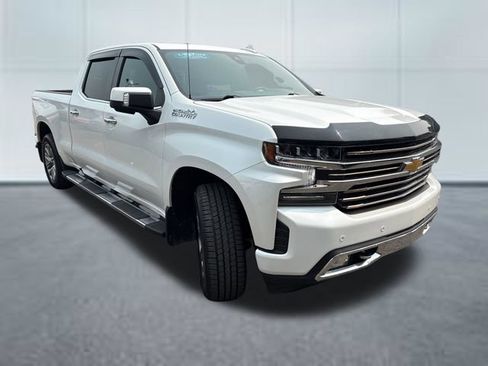 Used 2022 Chevrolet Silverado 1500 High Country w/ Technology Package AWD/4WD image 5