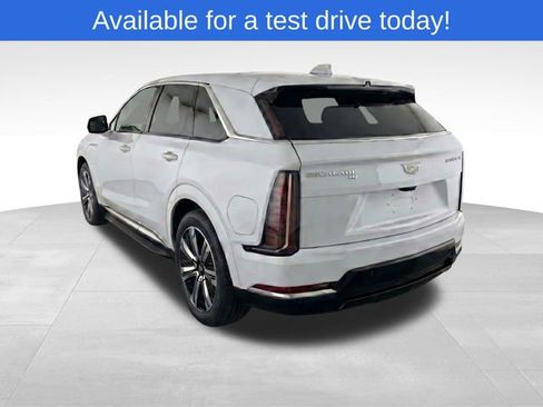 Used 2025 Cadillac Escalade IQ Luxury 2 w/ LPO, Premium Carpet Package AWD/4WD image 3