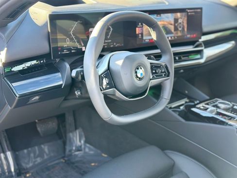 Certified 2025 BMW 530i xDrive w/ Premium Package image 12