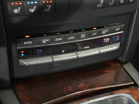 Used 2011 Mercedes-Benz E 350 Cabriolet image 38