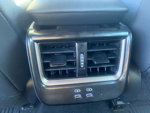 Used 2025 Toyota Crown Signia XLE image 25