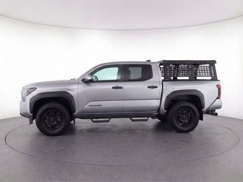 Used 2025 Toyota Tacoma TRD Off-Road w/ TRD Off Road Premium Package AWD/4WD image 6
