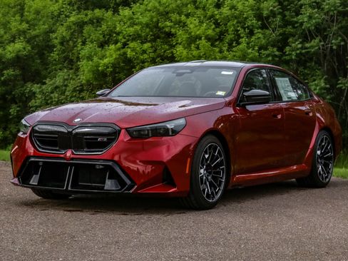 New 2025 BMW M5 Base w/ Carbon Package image 6