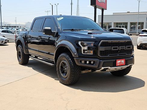 Used 2017 Ford F150 Raptor w/ Equipment Group 801A Mid AWD/4WD image 4