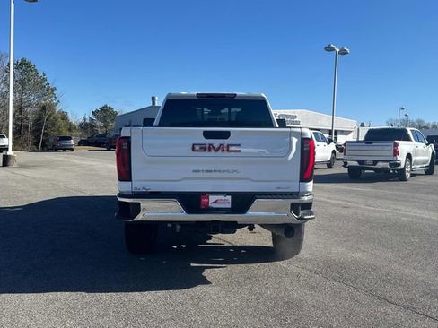 Certified 2024 GMC Sierra 3500 SLT w/ SLT Premium Package image 5