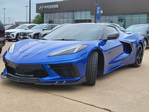 Used 2023 Chevrolet Corvette Stingray Preferred Conv w/ 2LT RWD image 2
