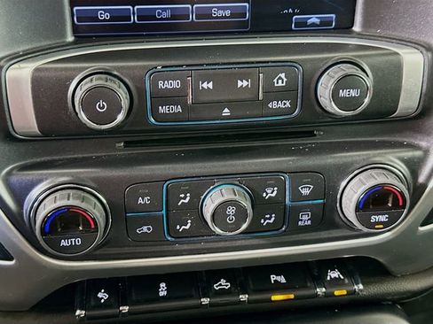 Used 2018 GMC Sierra 1500 SLT w/ Enhanced Driver Alert Package image 18