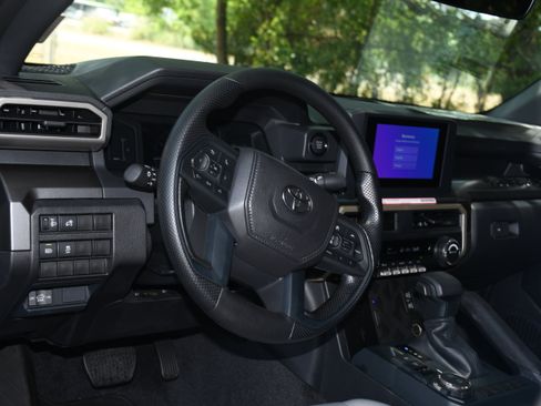 New 2026 Toyota Tacoma SR5 AWD/4WD image 4