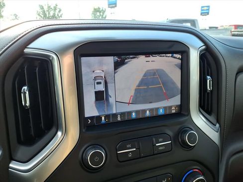 Used 2020 Chevrolet Silverado 1500 LTZ AWD/4WD image 26