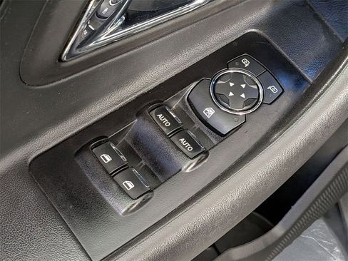 Used 2018 Ford Taurus Limited image 15