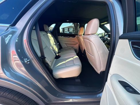 Used 2017 Cadillac XT5 Luxury w/ Driver Awareness Package image 35