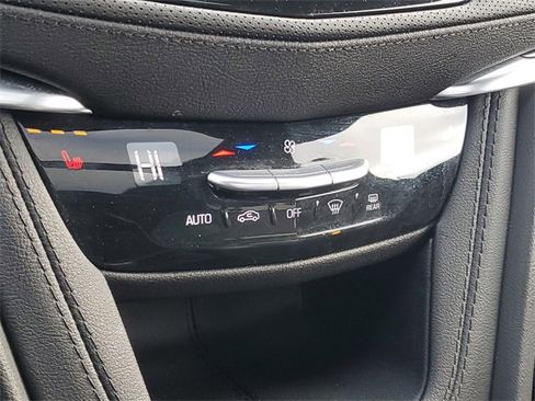 Certified 2024 Cadillac XT6 Luxury w/ LPO, Floor Liner Package image 23