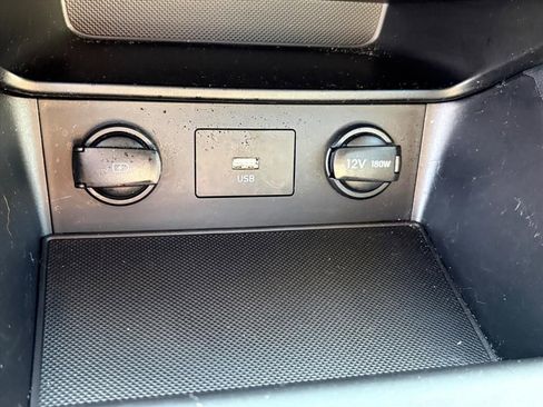 Used 2022 Hyundai Kona SE FWD image 20