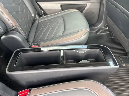 Used 2023 Nissan Pathfinder Platinum AWD/4WD image 16