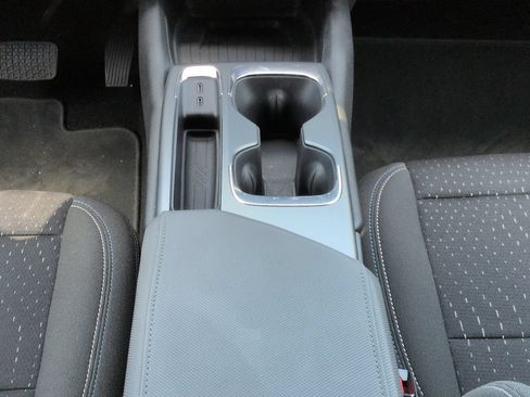 Used 2025 Chevrolet Equinox EV LT FWD image 19