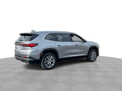 Used 2025 Buick Enclave Preferred w/ Power Package image 8