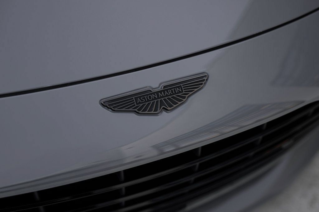 Used 2025 Aston Martin DB12 Coupe RWD image 5