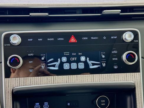 New 2026 Genesis GV80 2.5T Prestige image 14