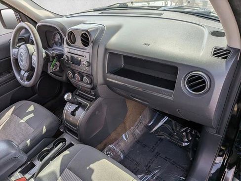 Used 2015 Jeep Patriot Sport w/ Power Value Group FWD image 18