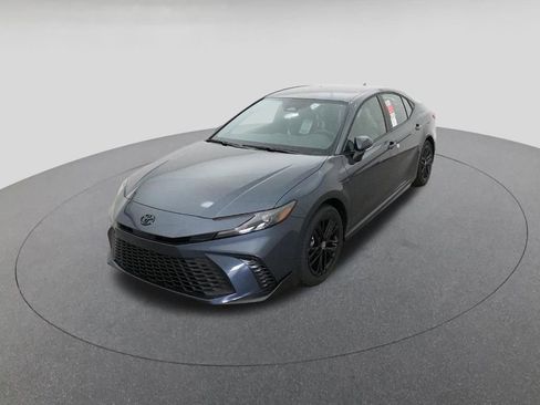 New 2026 Toyota Camry SE image 16