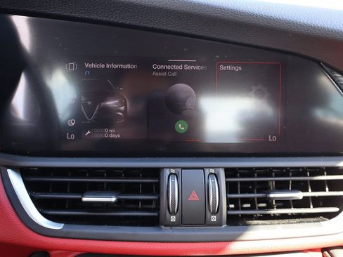 Used 2020 Alfa Romeo Giulia w/ Nero Edizione image 45