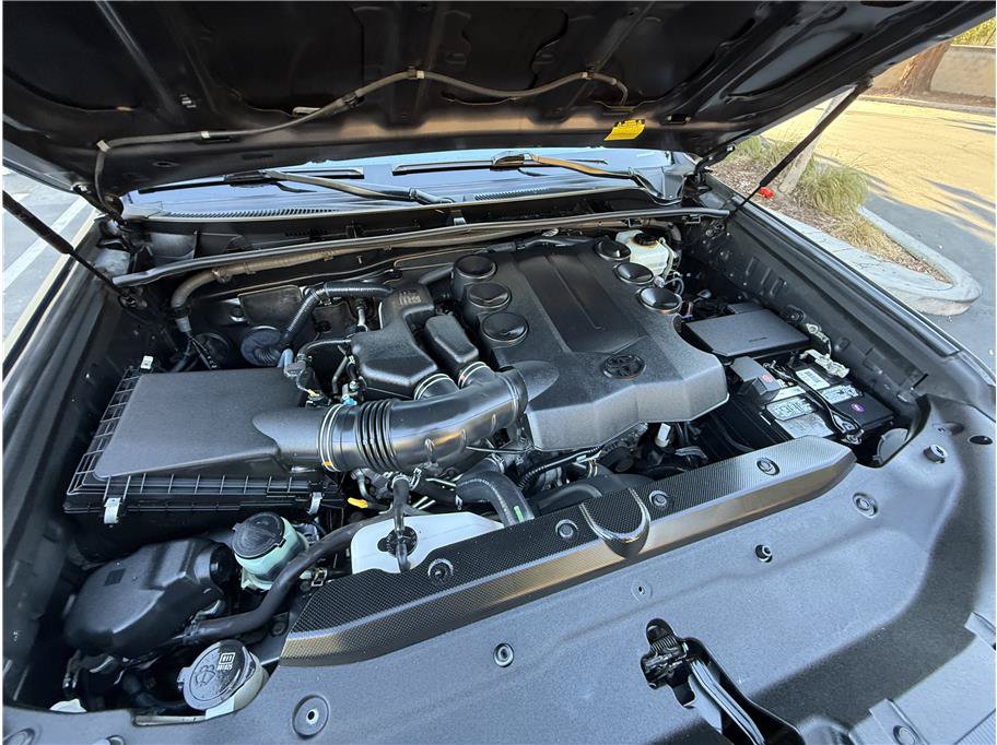 Used 2014 Toyota 4Runner Limited AWD/4WD image 23