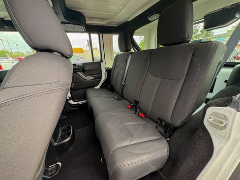 Used 2017 Jeep Wrangler Unlimited Sport w/ Connectivity Group AWD/4WD image 24