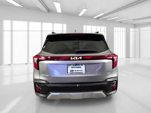Used 2024 Kia Seltos S AWD/4WD image 7