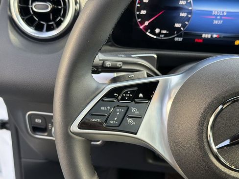 Certified 2026 Mercedes-Benz GLB 250 4MATIC image 30
