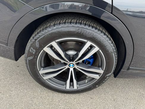 Used 2022 BMW X7 xDrive40i w/ M Sport Package image 10