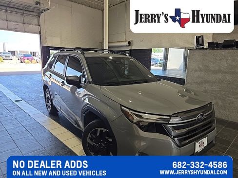 Used 2025 Subaru Forester Limited AWD/4WD image 4