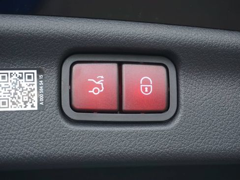 Certified 2025 Mercedes-Benz C 300 Sedan image 70