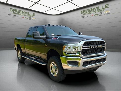 New 2024 RAM 2500 Tradesman w/ Chrome Appearance Group image 8