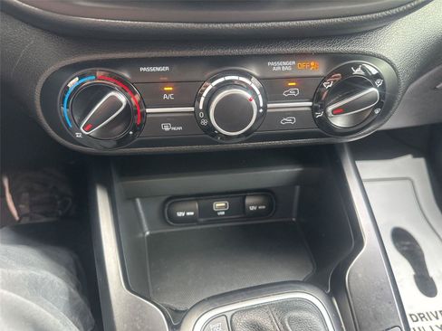 Used 2023 Kia Soul LX w/ Option Group 015 FWD image 25