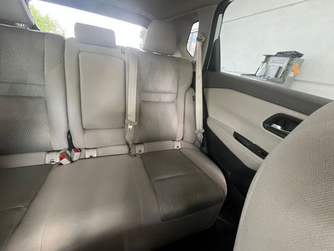 Used 2025 Nissan Rogue SV image 38